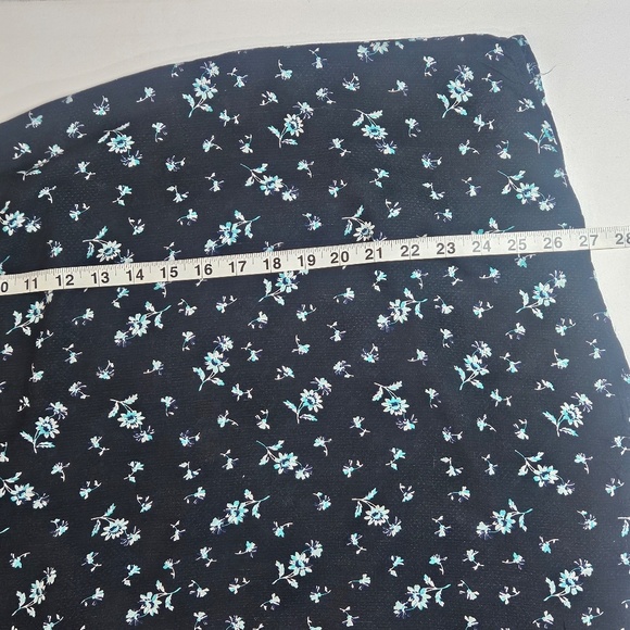 Torrid Blouse Womens 1 Black Blue Floral Lace Yoke Flutter Sleeve Top‎ Plus Size - Picture 6 of 9